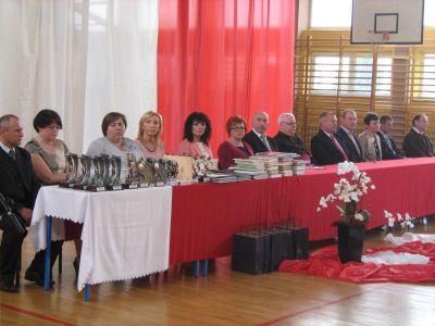 2013 04 zakonczenie IV klas 001