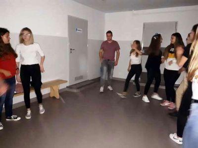 18